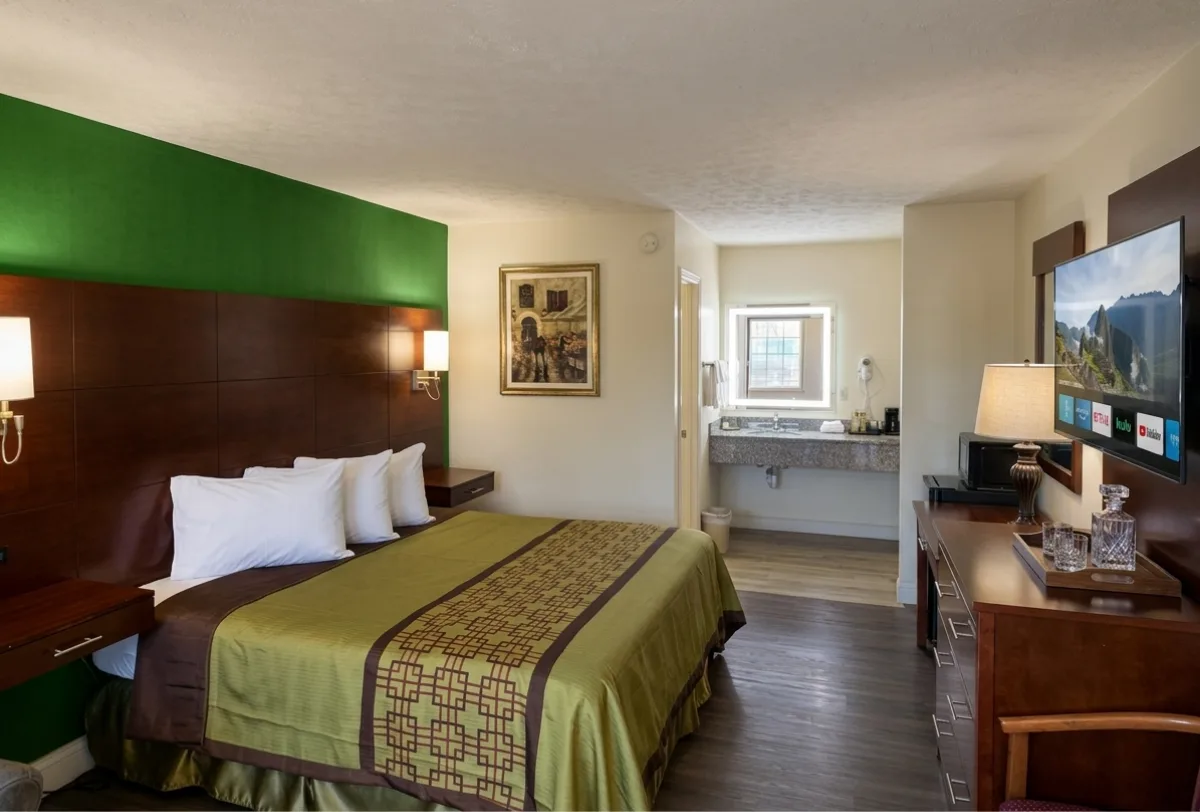 King Bedroom